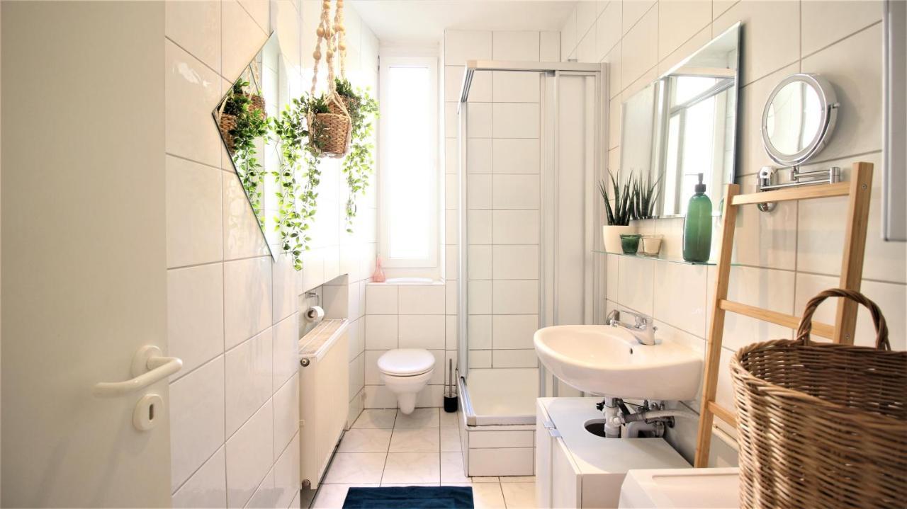 Homie Stay Schiestlstrasse - Moderne Altbauapartments, Nahe Stadtzentrum & Weinberge Würzburg Kültér fotó